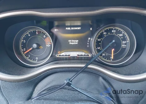 2016 Jeep Cherokee Limited z USA, uszkodzony, nr VIN 1C4PJMDB9GW211462